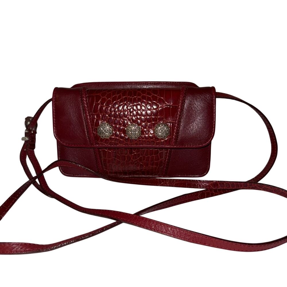VINTAGE BRIGHTON 90s red alligator leather wallet crossbody wth silver hardware